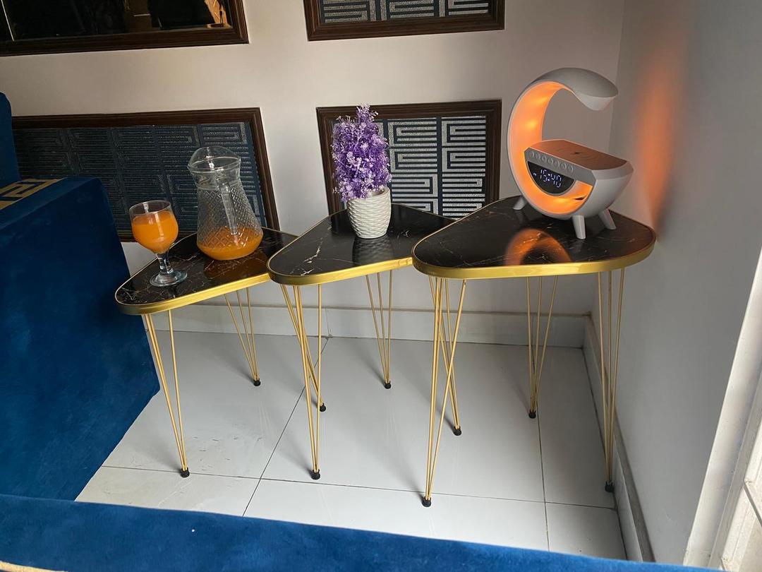 Stylish and Functional Coffee Table - 1 Pc Enhances Indoor Ambiance