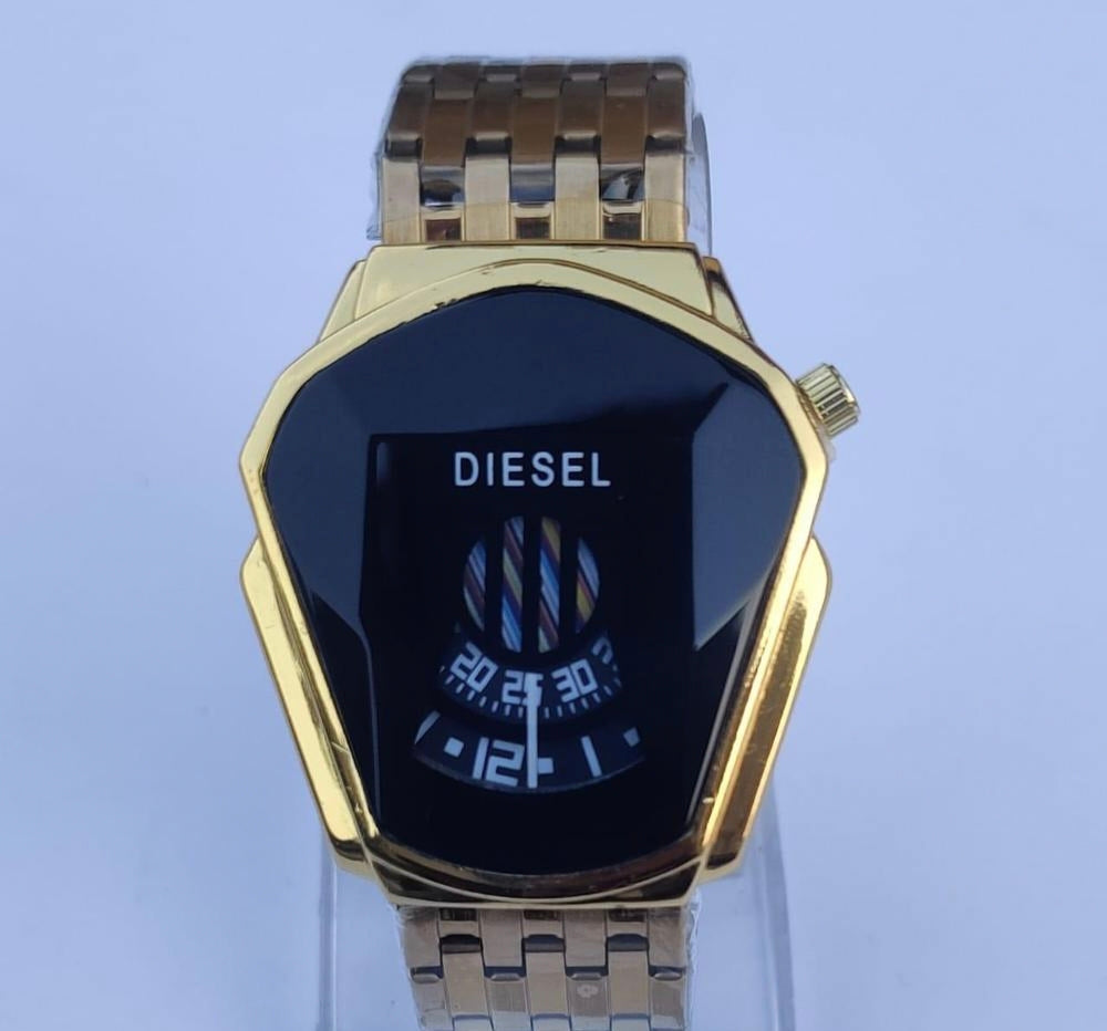 Men's Wrist Watch. Only One Item Left ⌚